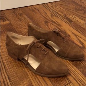 Brand new Nine West cut out oxfords!